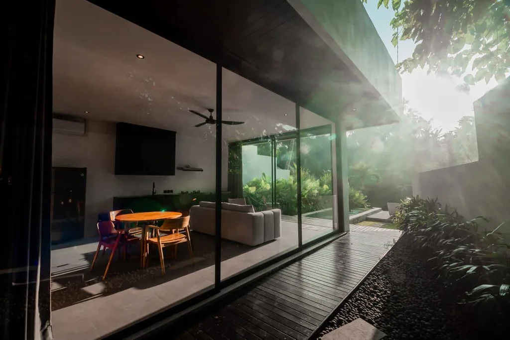 BRAND NEW 1 BEDROOM MODERN VILLA RIVERSIDE — photo 4