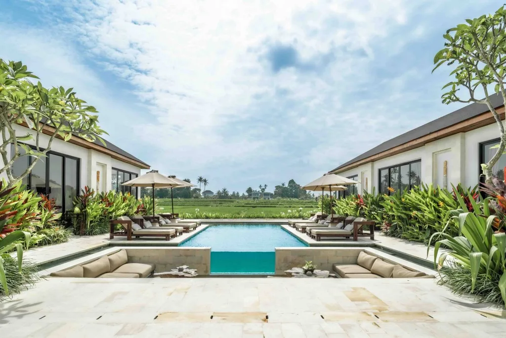 Spacious 6 Bedroom Villa with Rice Field Views in Ubud for Sale — photo 4