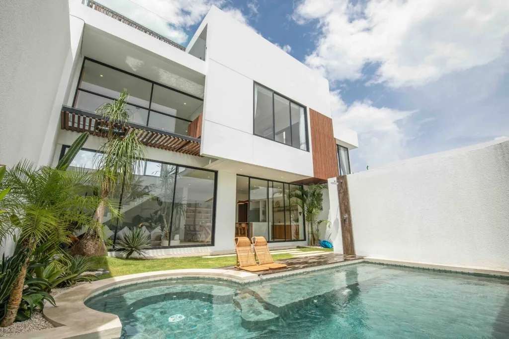Modern 2 Bedroom Villa for Lease in Batu Bolong