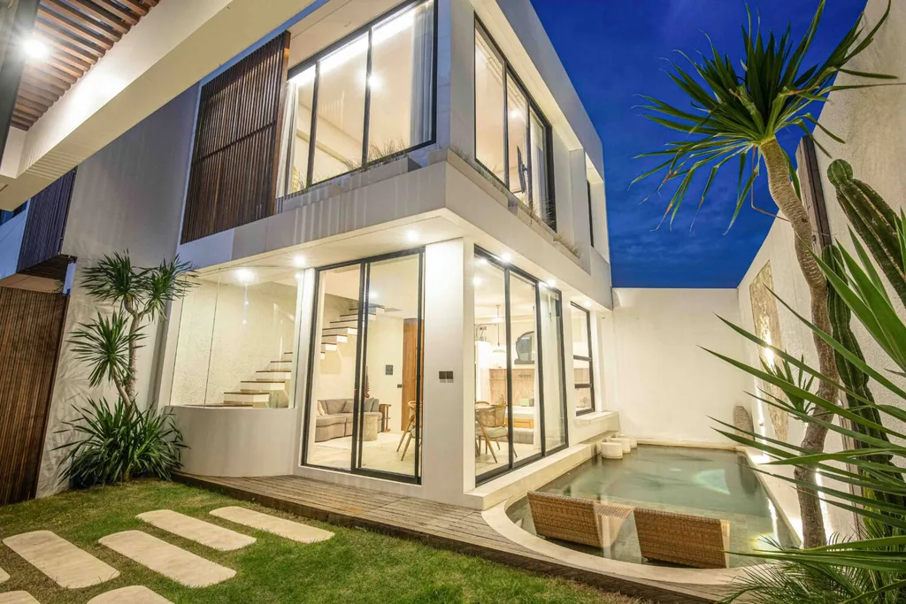 Modern 2 Bedroom Villa for Lease in Batu Bolong Canggu