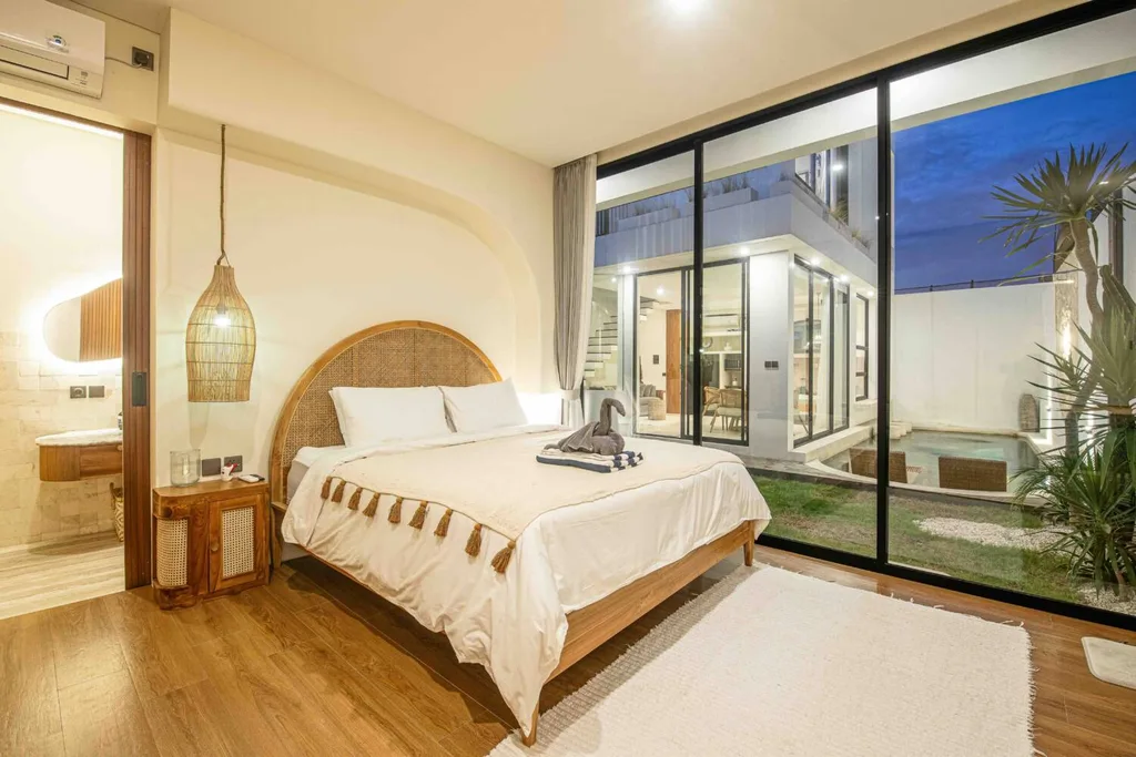 Modern 2 Bedroom Villa for Lease in Batu Bolong Canggu — photo 4