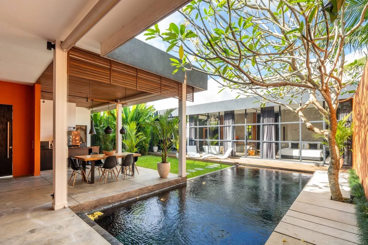 Modern Loft-Style Villa Near Ubud Center for Sale with Turnkey Rental Setup