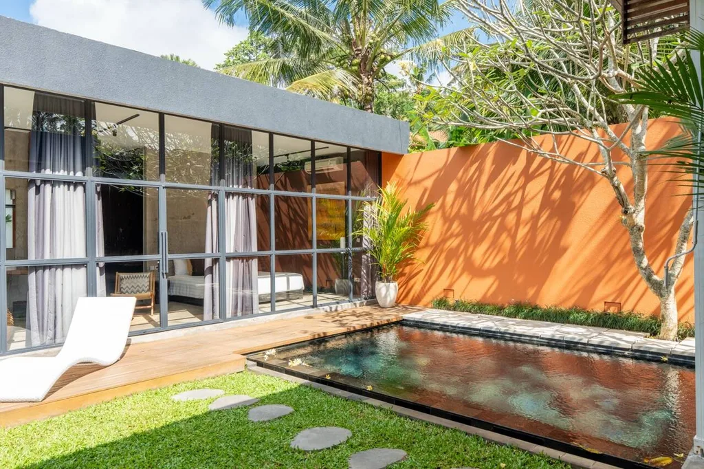 Modern Loft-Style Villa Near Ubud Center for Sale with Turnkey Rental Setup — photo 3