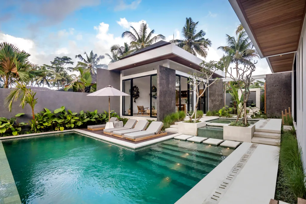 Modern 2 Bedroom Villa with Jungle Views in Peliatan, Ubud — photo 2
