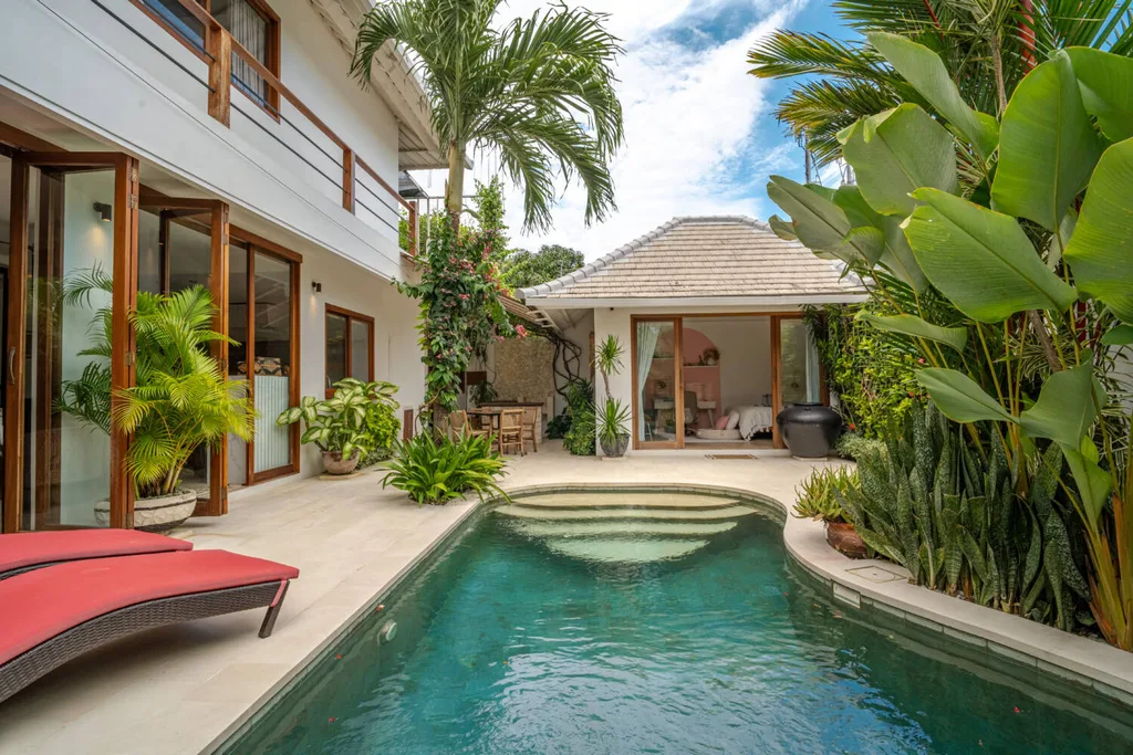 3-Bedroom Villa in Sanur Beachside for Sale with Long Lease — photo 3