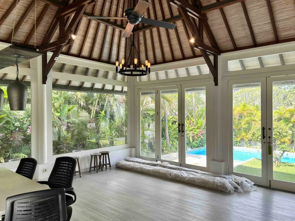 Spacious 4 Bedroom Freehold Villa in Prime Umalas Location — photo 5