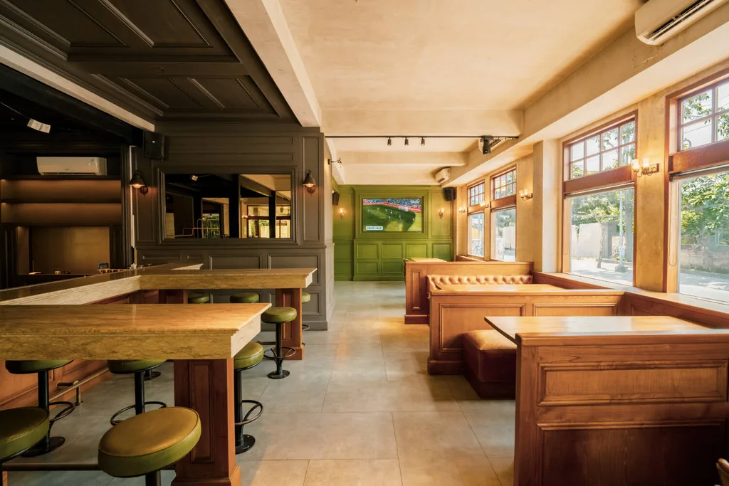 Turnkey Commercial Building in Petitenget Seminyak for Sale — photo 3