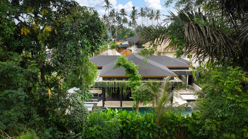 Modern 3-Bedroom Jungle View Villa in Singakerta, Ubud — photo 2