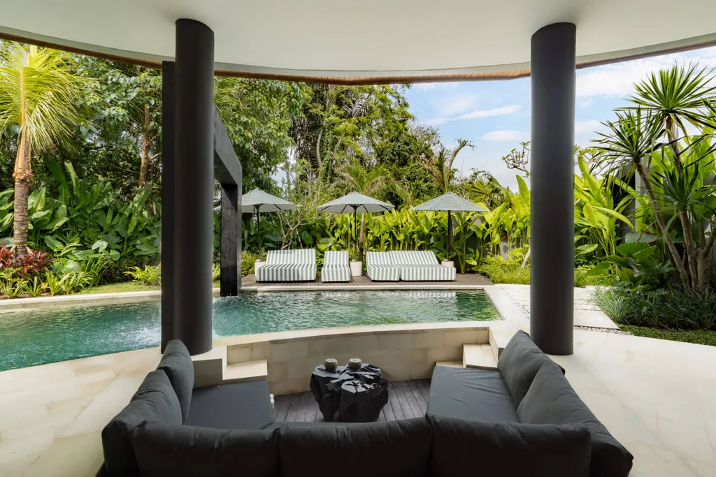 3-Bedroom Villa in Singakerta Ubud, with Jungle Views — photo 3