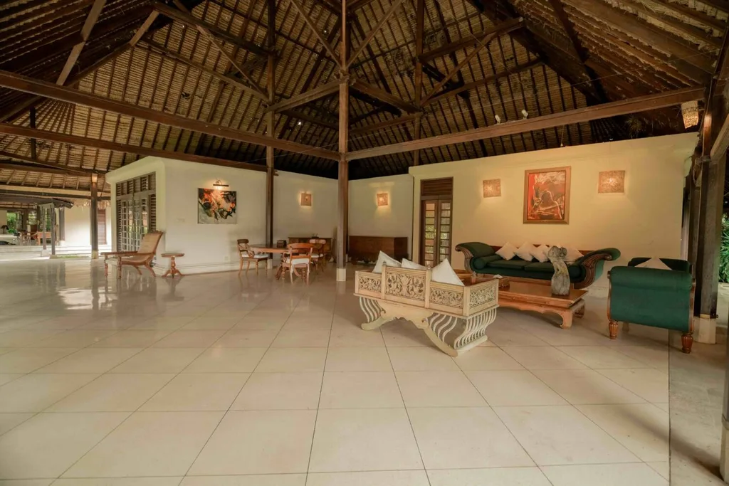 Expansive 72 Are Riverfront Freehold Estate near Ubud — photo 4