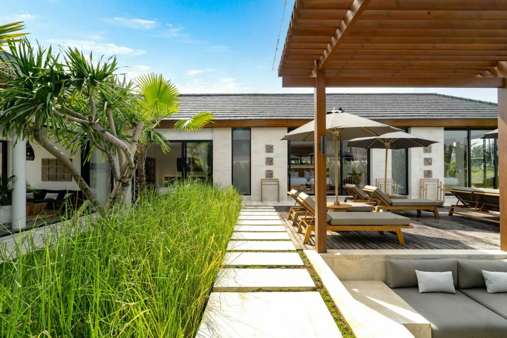 Serene 3 Bedroom Rice Field View Villa in Lodtunduh — photo 4