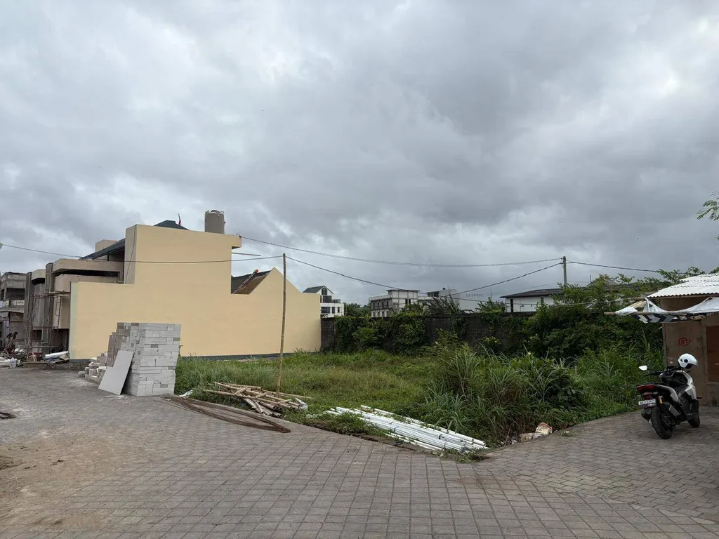 Beachside Leasehold Land with Rice Field Views in Sanur — photo 4