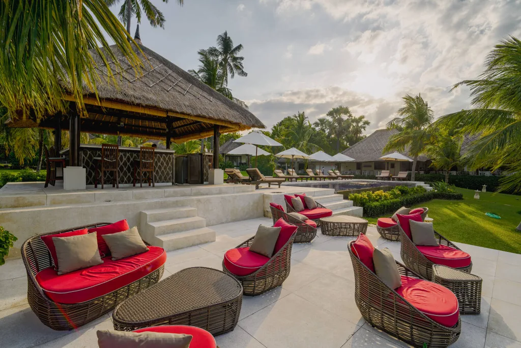 Beachfront Resort Hotel for Sale in Bali with Dive Center — photo 3