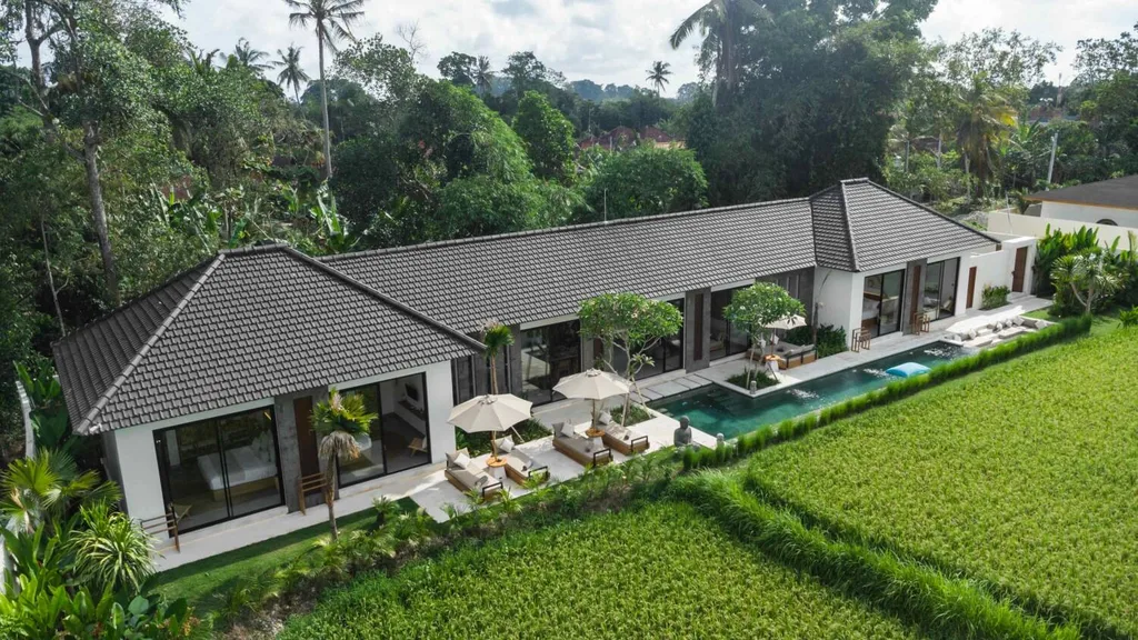 Panoramic 4 Bedroom Rice Field View Villa in South Ubud