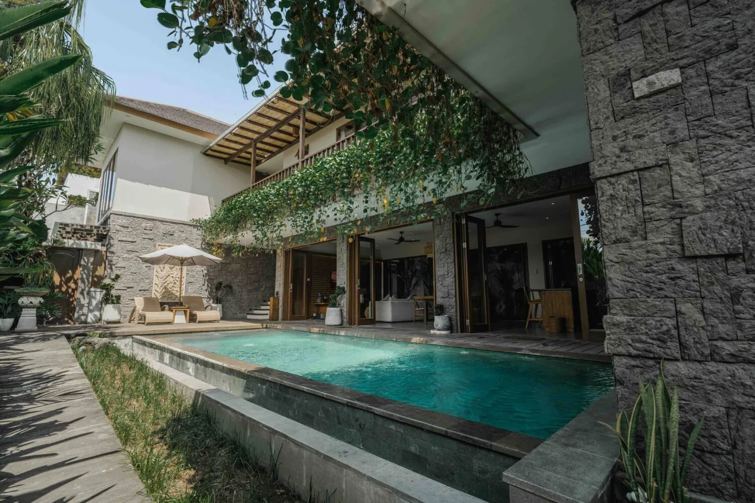 Freehold Dual Villa in Prime area of Canggu