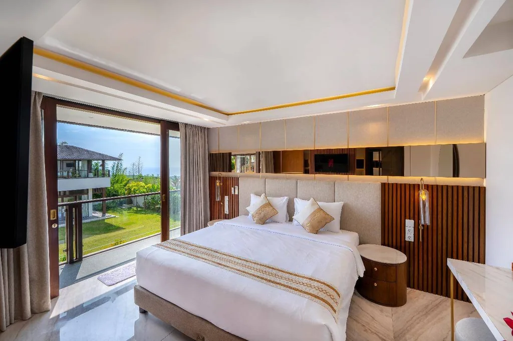 Luxury Suite Hotel with Panoramic Ocean View in Uluwatu — photo 5