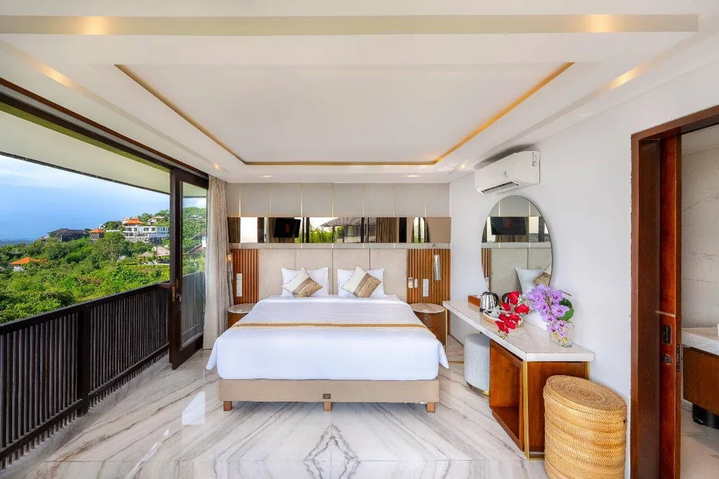 Luxury Suite Hotel with Panoramic Ocean View in Uluwatu — photo 4