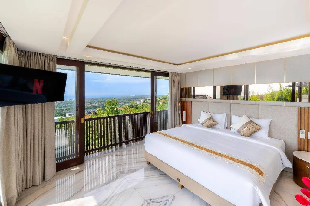 Luxury Suite Hotel with Panoramic Ocean View in Uluwatu — photo 3