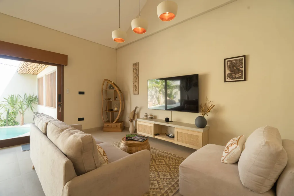 Charming 2-Bedroom Villa in Beachside Sanur for Sale — photo 5
