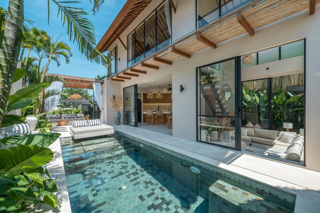 Beautifully Designed 2-Bedroom Villa in Bingin Beach for Sale — photo 2