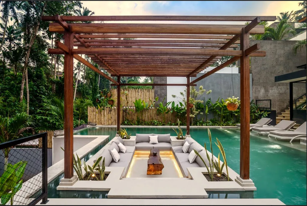 Exclusive 4 Bedroom Villa with Panoramic Jungle Views in Ubud — photo 3