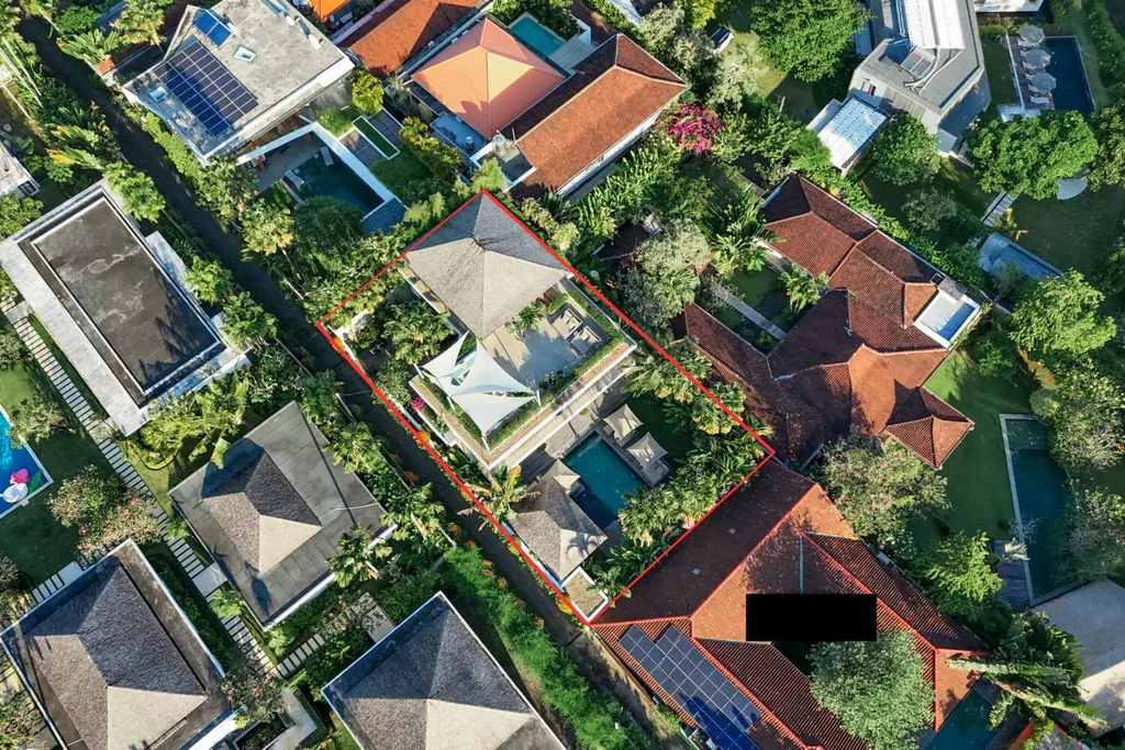 Exceptional 4-Bedroom Villa with Panoramic Rooftop Views in Umalas — photo 5