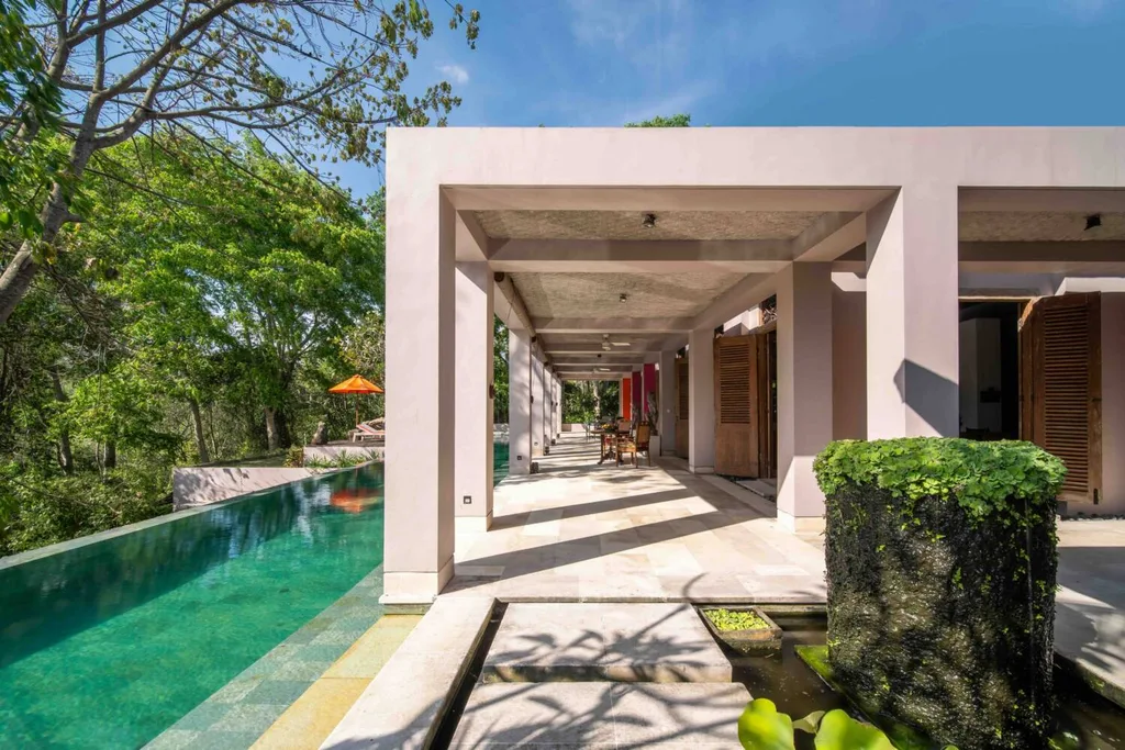 Timeless Luxury Freehold Estate on 4000 sqm in Nyambu A Private Sanctuary — photo 3