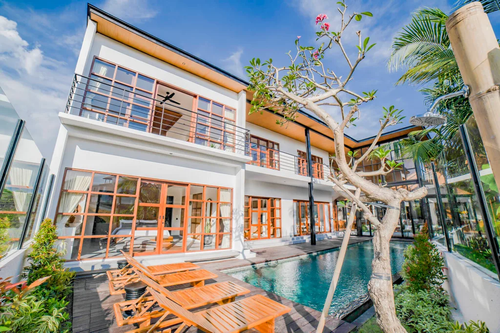 Stunning Freehold Beachside Villa in Seseh, Cemagi — photo 2