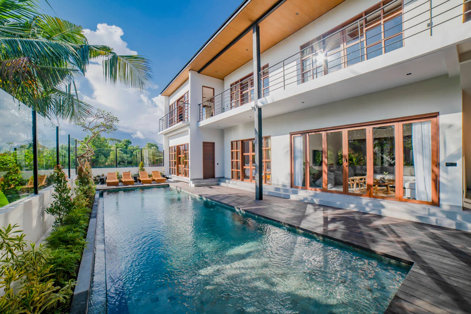 Stunning Freehold Beachside Villa in Seseh, Cemagi