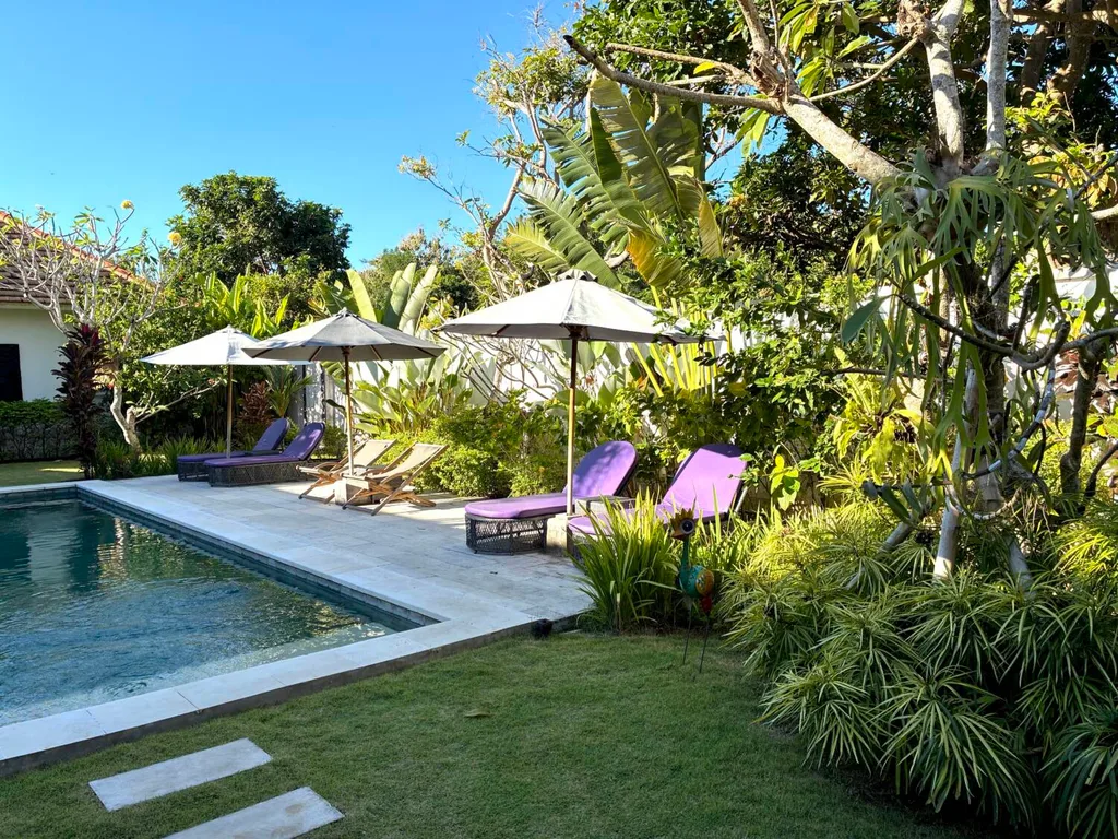 Charming 6 Bedroom Guest House in Ungasan