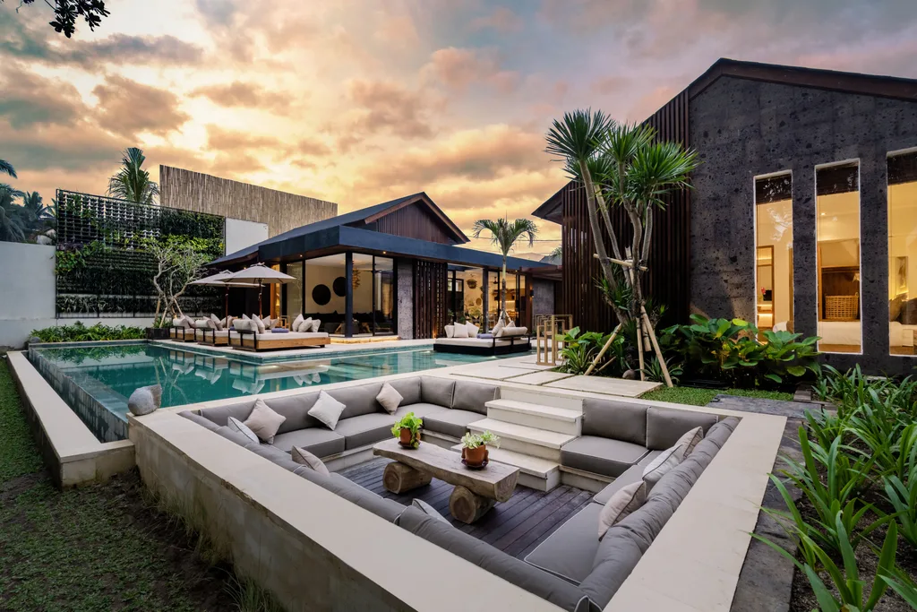 Exquisite 5 Bedroom Villa in Pejeng, Ubud for Sale — photo 3