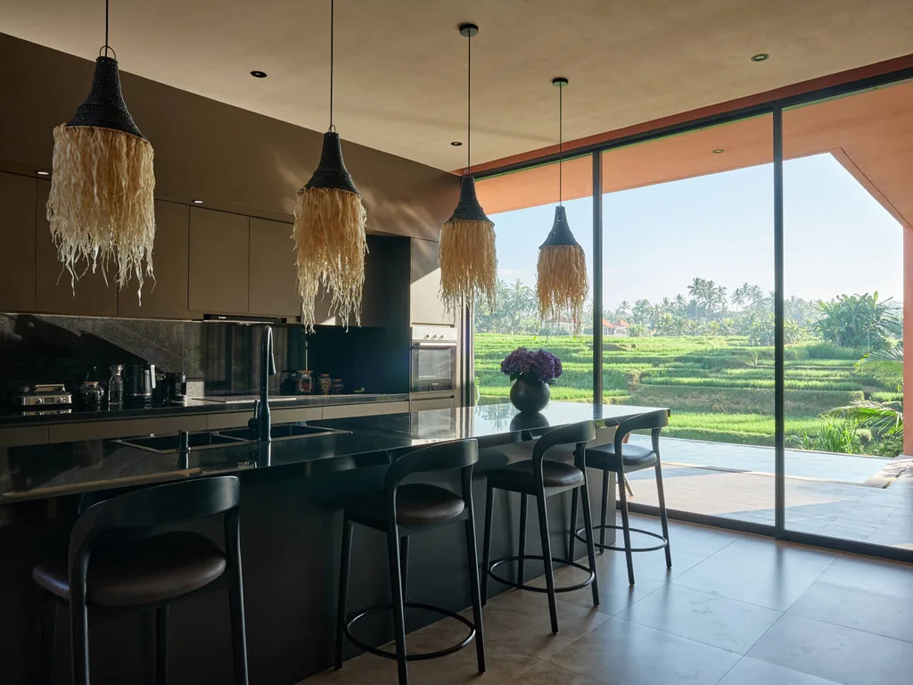 Rice Field Views 4-Bedroom Villa in Ubud North — photo 4