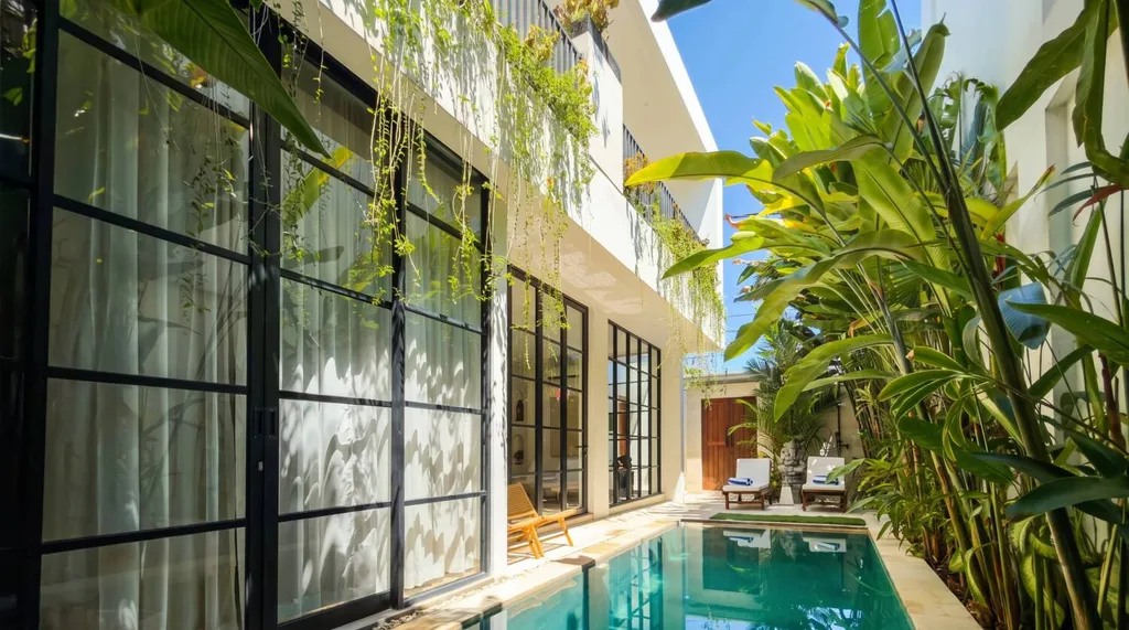 Modern 3-Bedroom Villa in Prime Berawa Canggu