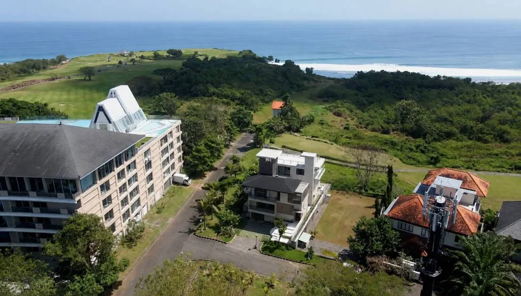 GOLF FREEHOLD DAN TANAH TEPI LAUT DIJUAL