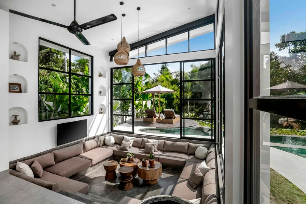 Spacious 3 Bedroom Villa with Jungle Views in Pejeng Ubud — photo 5