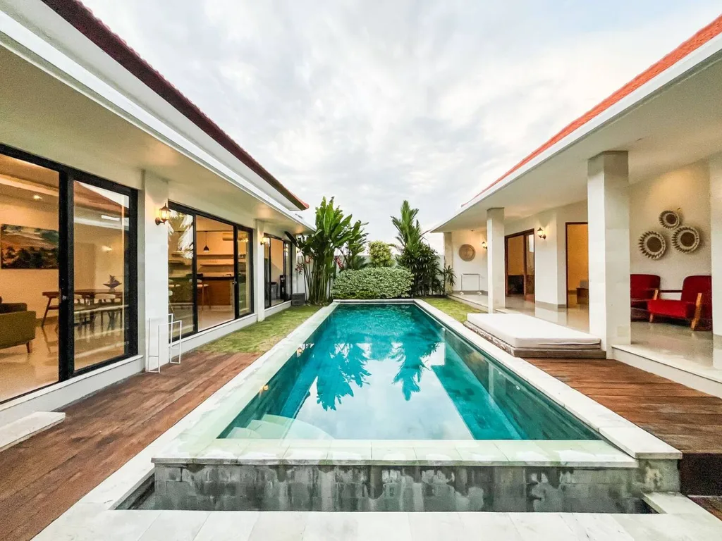 Modern 3 Bedrooms Villa Private Pool and Garden in Tibubeneng Canggu — photo 3