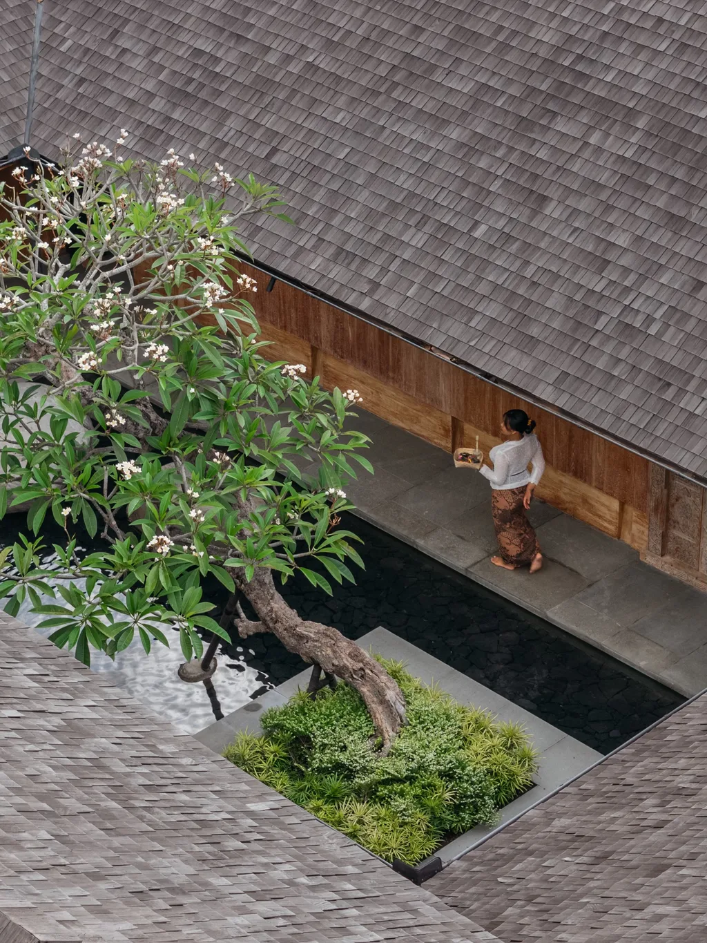 Where Architecture Meets the Soul of Bali. A Three-Bedroom Sanctury — photo 2