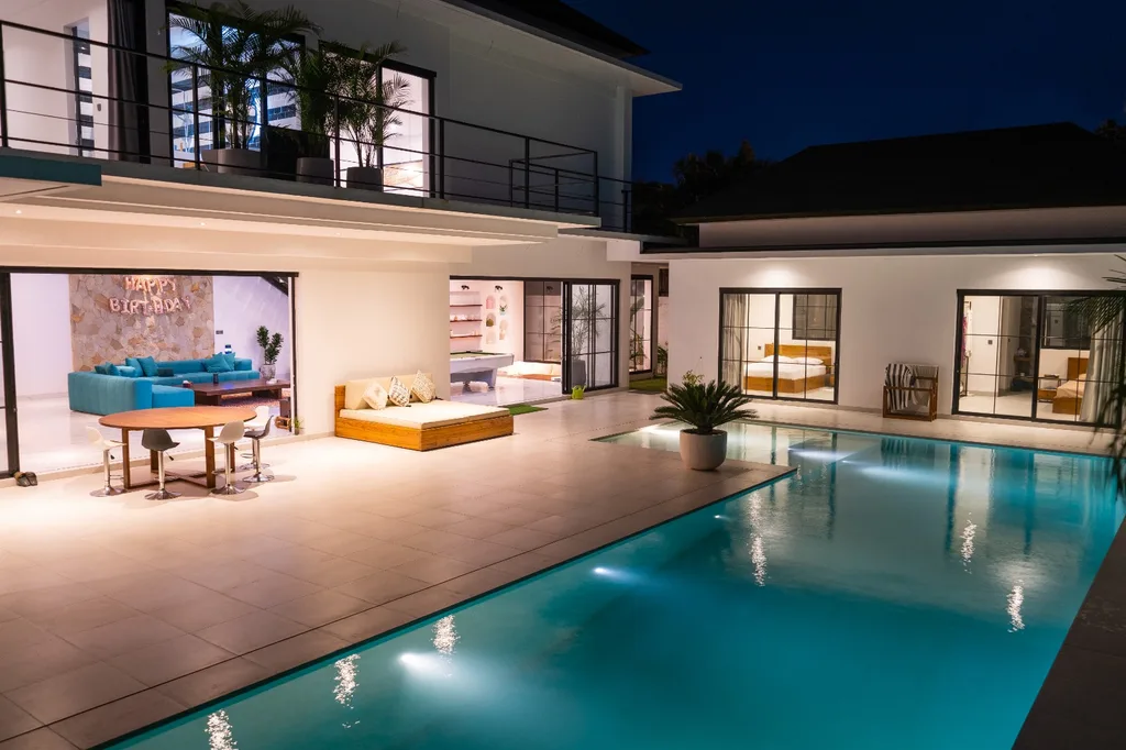 Luxury 4-Bedroom Villa in Seminyak