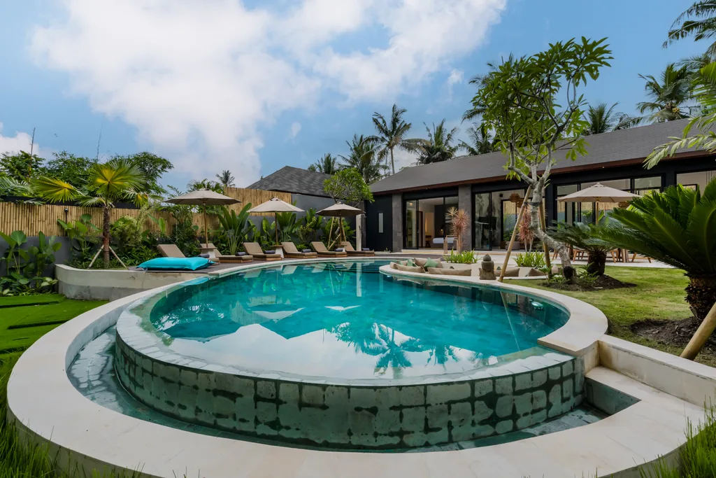 Jungle-View 3 Bedroom Villa with Long-Term Leasehold in Ubud