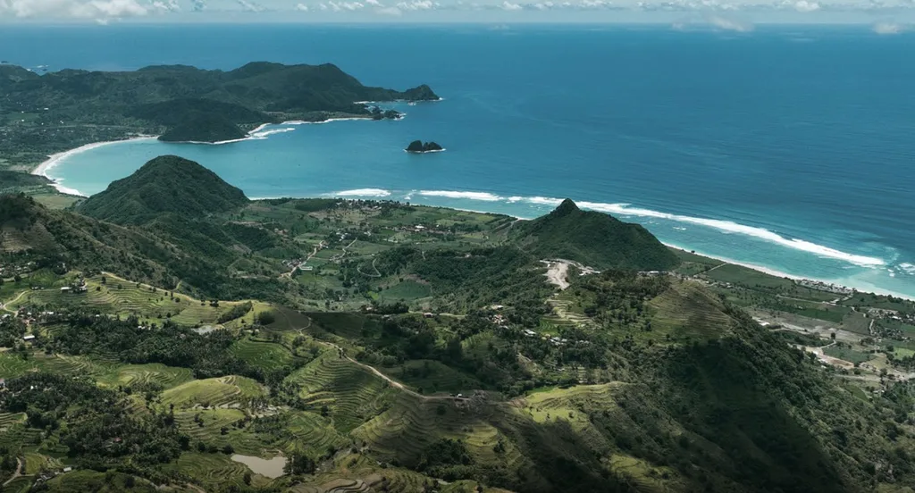 Bamboo Villas in Lombok South for Sale with a Tropical Rice-Terrace Setting — photo 5