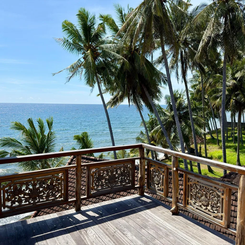 Beachfront Balinese Retreat - 7 Villas with Ocean Access — photo 4