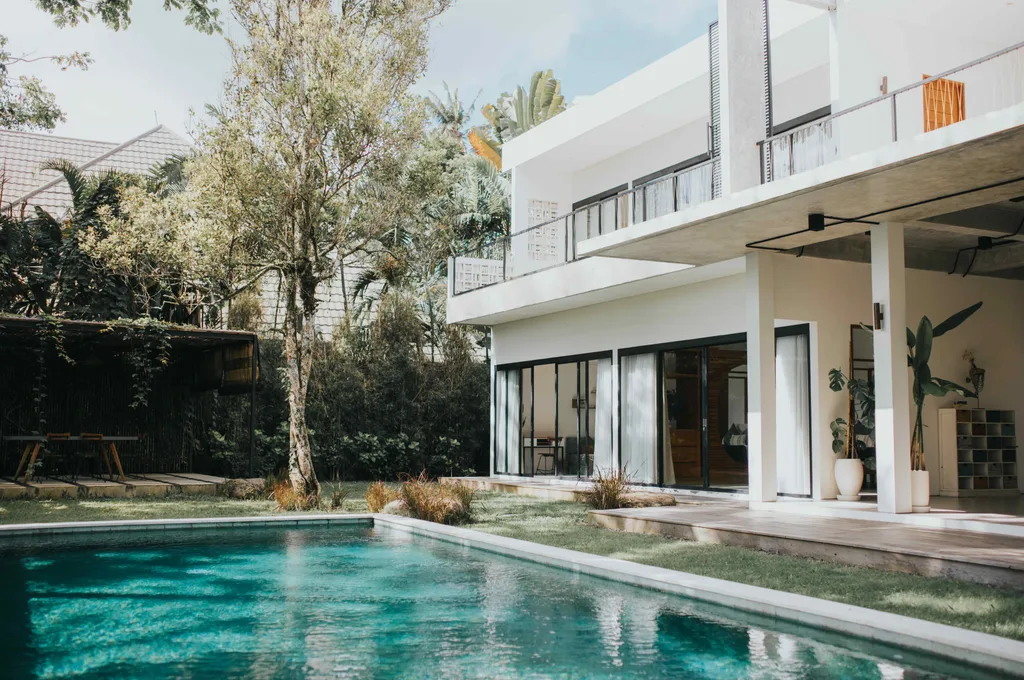 Elegant 3-Bedroom Valley View Villa in Ubud — photo 2