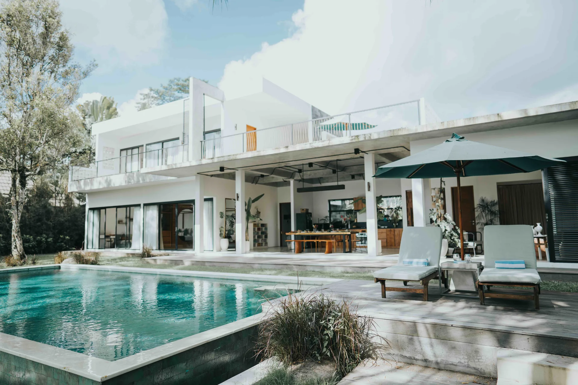 Elegant 3-Bedroom Valley View Villa in Ubud