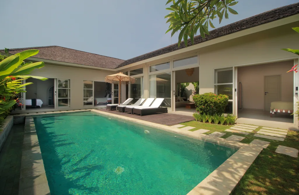 Walk to the Beach: Established 3-Bedroom Villas in Pererenan — photo 3